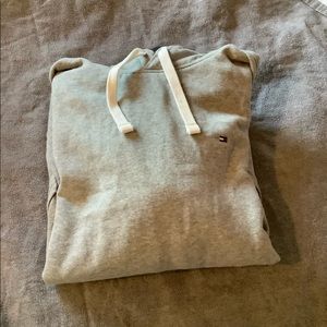 NWT men’s gray pullover sweatshirt